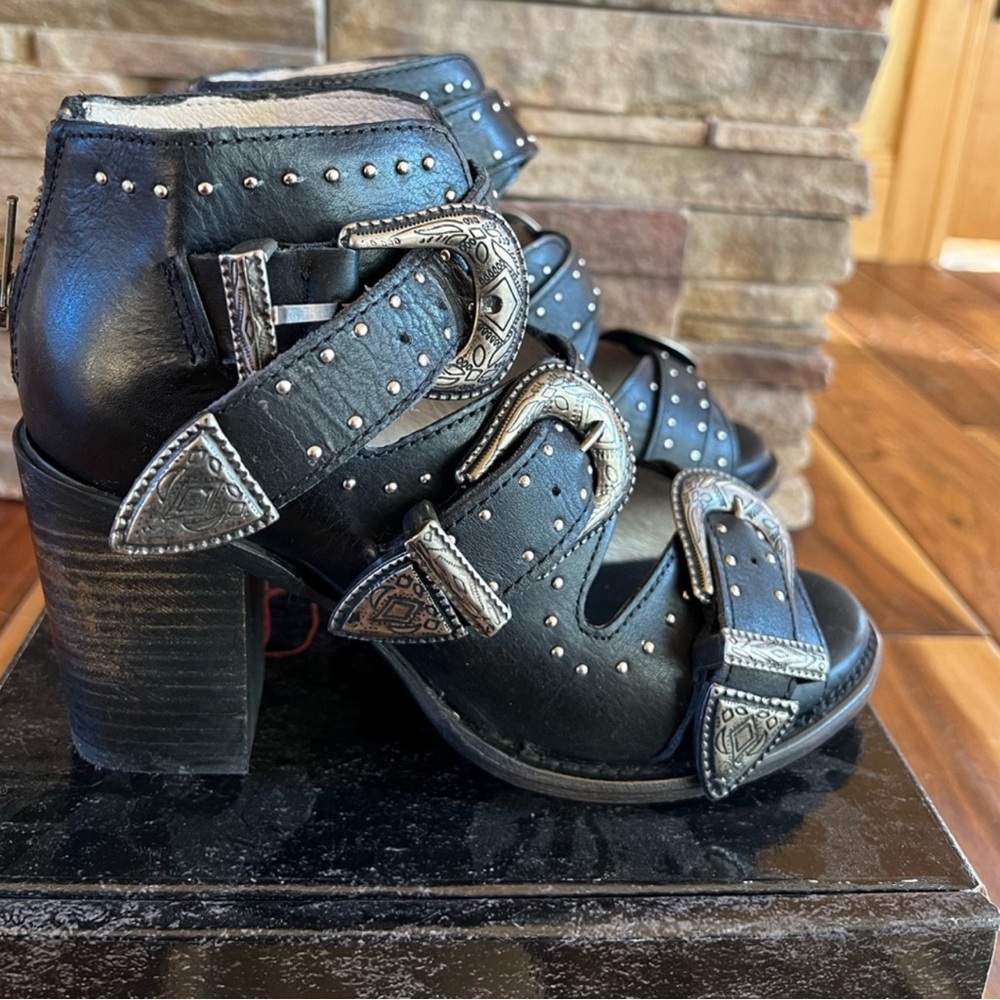 Freebird Violet Booties